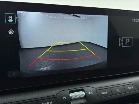 Used 2025 Kia K4 FWD image 27