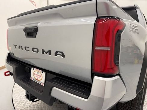New 2026 Toyota Tacoma TRD Off-Road AWD/4WD image 30