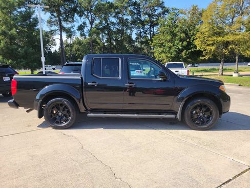 Used 2021 Nissan Frontier SV w/ Midnight Edition Floor Mats RWD image 8