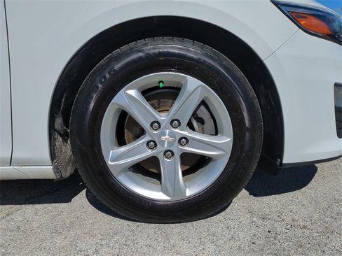 Used 2020 Chevrolet Malibu LS image 11