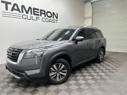 Used 2025 Nissan Pathfinder SL