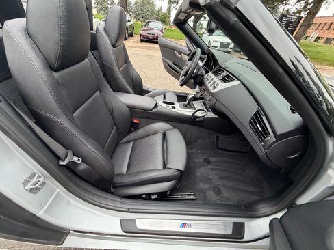 Used 2014 BMW Z4 sDrive35i RWD image 25