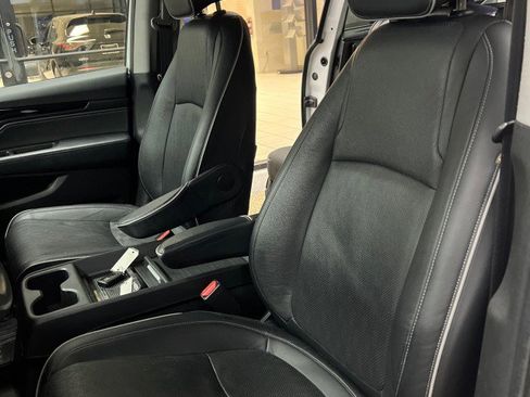 Used 2023 Honda Odyssey Elite image 8