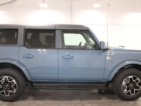 Used 2025 Ford Bronco Outer Banks AWD/4WD image 11