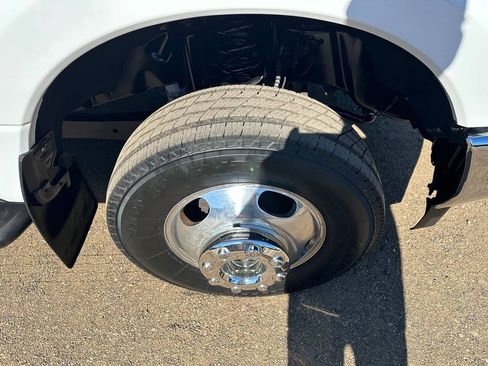 Used 2018 Ford F350 XL w/ Power Equipment Group AWD/4WD image 10