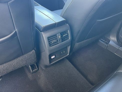 Used 2021 Nissan Rogue SL w/ Premium Package image 12