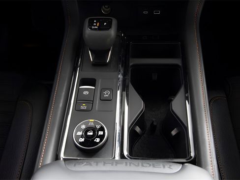 Used 2024 Nissan Pathfinder Rock Creek image 27