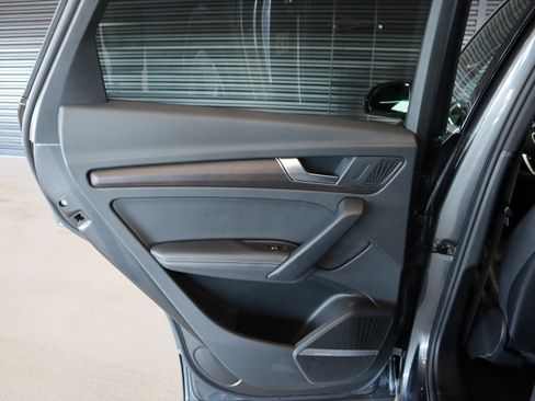 Used 2023 Audi Q5 2.0T Premium Plus w/ Premium Plus Package image 30