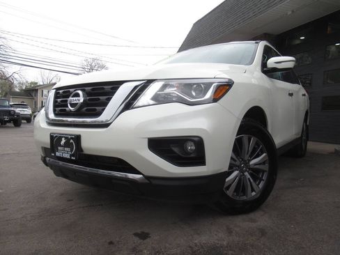 Used 2020 Nissan Pathfinder SV AWD/4WD image 28