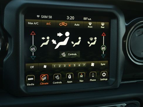 Used 2022 Jeep Gladiator Sport image 21