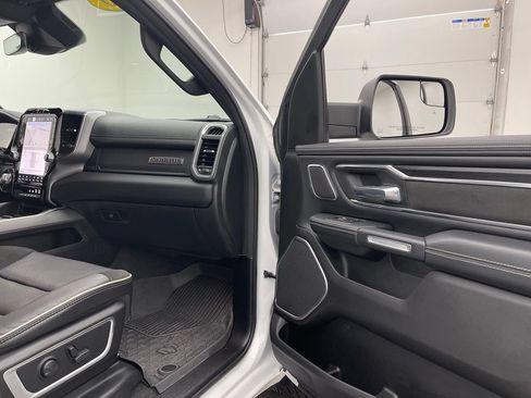 Used 2023 RAM 1500 Laramie AWD/4WD image 30