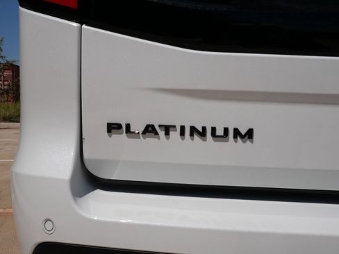 New 2027 Ford Expedition Platinum w/ Stealth Performance Package AWD/4WD image 9