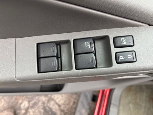 Used 2015 Nissan Frontier SL image 34