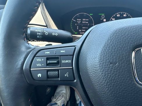 Used 2024 Honda CR-V Sport image 16