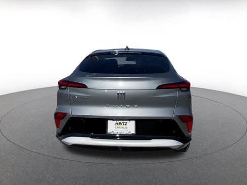 Used 2025 Buick Envista Sport Touring image 12