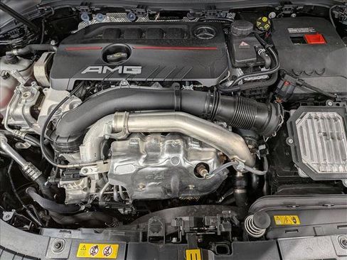 Used 2025 Mercedes-Benz GLA 35 AMG 4MATIC image 24