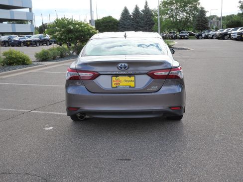 Used 2020 Toyota Camry XLE w/ Driver Assist Package FWD image 7