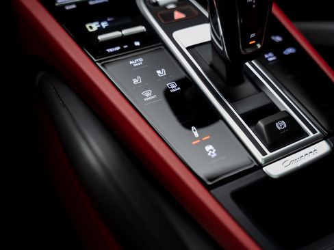 Used 2023 Porsche Cayenne Turbo image 54