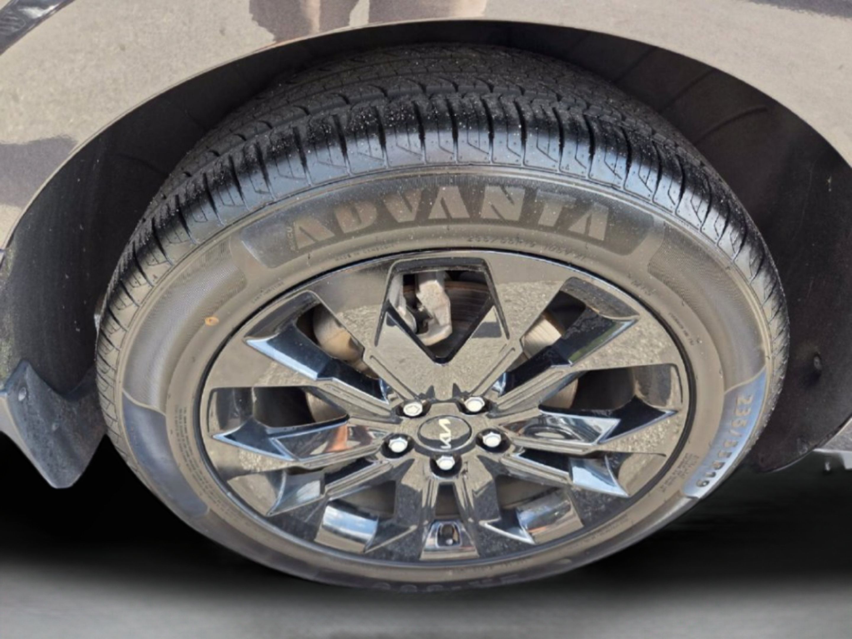 Used 2022 Kia Carnival SX FWD image 19