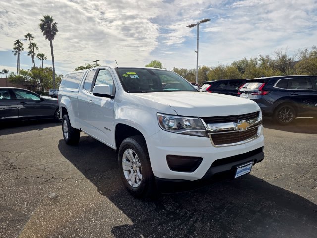 Used 2017 Chevrolet Colorado LT AWD/4WD image 14