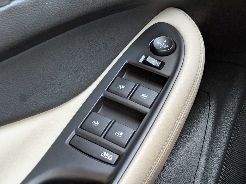 Used 2019 Buick Envision Preferred FWD image 23