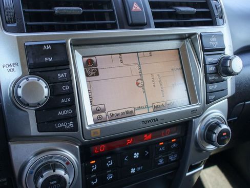 Used 2011 Toyota 4Runner Limited RWD image 3