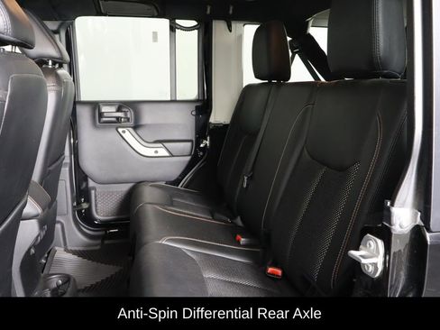 Used 2017 Jeep Wrangler Unlimited Sahara image 16