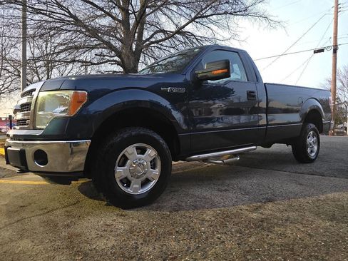 Used 2013 Ford F150 XLT w/ Mid Equipment Group image 8