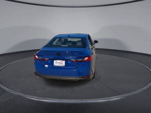 Used 2026 Toyota Camry SE w/ Convenience Package FWD image 7