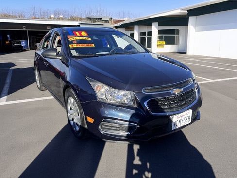 Used 2016 Chevrolet Cruze LS FWD image 1