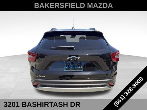 Used 2025 Chevrolet Trax LT w/ Driver Confidence Package FWD image 9