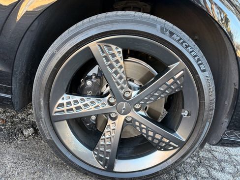 Used 2023 Genesis GV70 3.5T Sport w/ Sport Prestige Package image 9