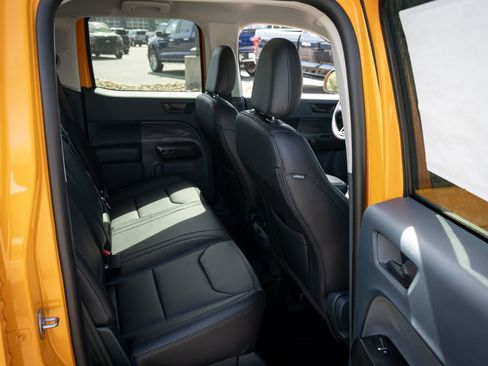 New 2026 Ford Maverick Lariat w/ Black Appearance Package AWD/4WD image 20
