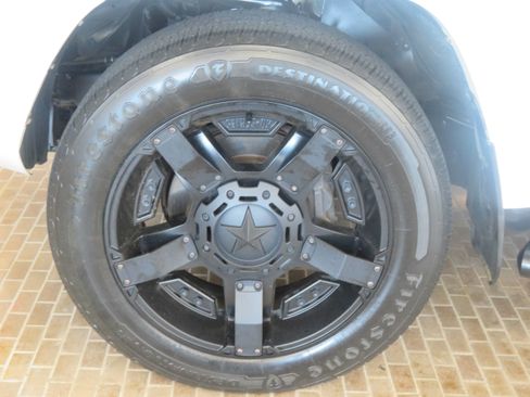 Used 2016 Toyota 4Runner SR5 RWD image 7