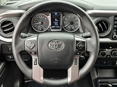 Used 2023 Toyota Tacoma SR5 AWD/4WD image 11