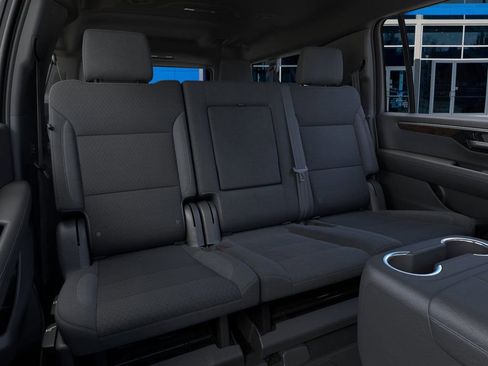 New 2026 Chevrolet Suburban LS image 19
