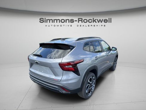 New 2026 Chevrolet Trax RS w/ Driver Confidence Package FWD image 5