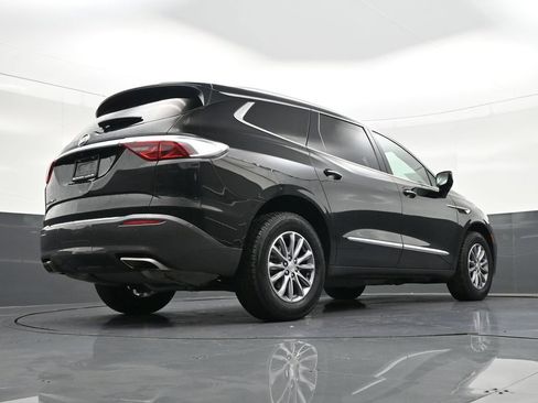 Used 2022 Buick Enclave Essence image 28