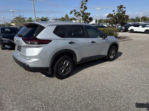 Certified 2025 Nissan Rogue S image 4
