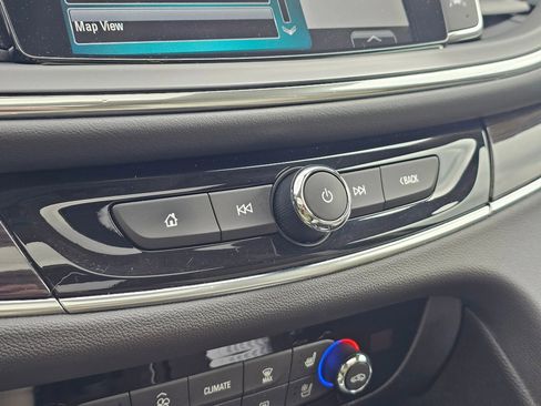 Used 2019 Buick Enclave Premium image 34