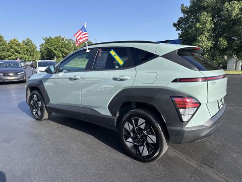 Used 2025 Hyundai Kona SEL AWD/4WD image 3