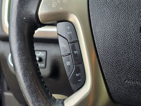 Used 2015 GMC Acadia Denali image 19