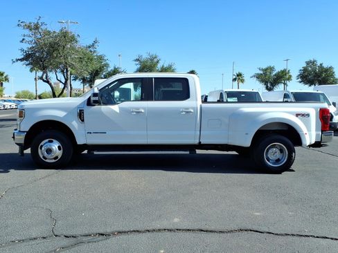 Certified 2022 Ford F350 Lariat AWD/4WD image 2