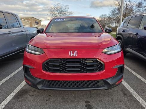 Used 2023 Honda HR-V Sport image 3