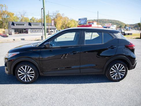 Used 2024 Nissan Kicks SV image 7
