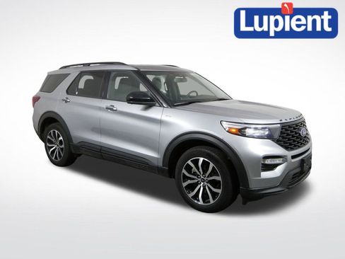 Used 2023 Ford Explorer ST-Line image 1