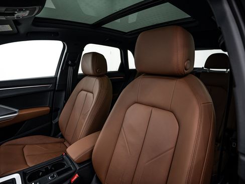 Certified 2025 Audi Q3 2.0T Premium Plus w/ Premium Plus Package image 14