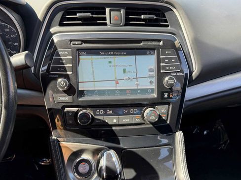 Used 2017 Nissan Maxima 3.5 SV FWD image 19
