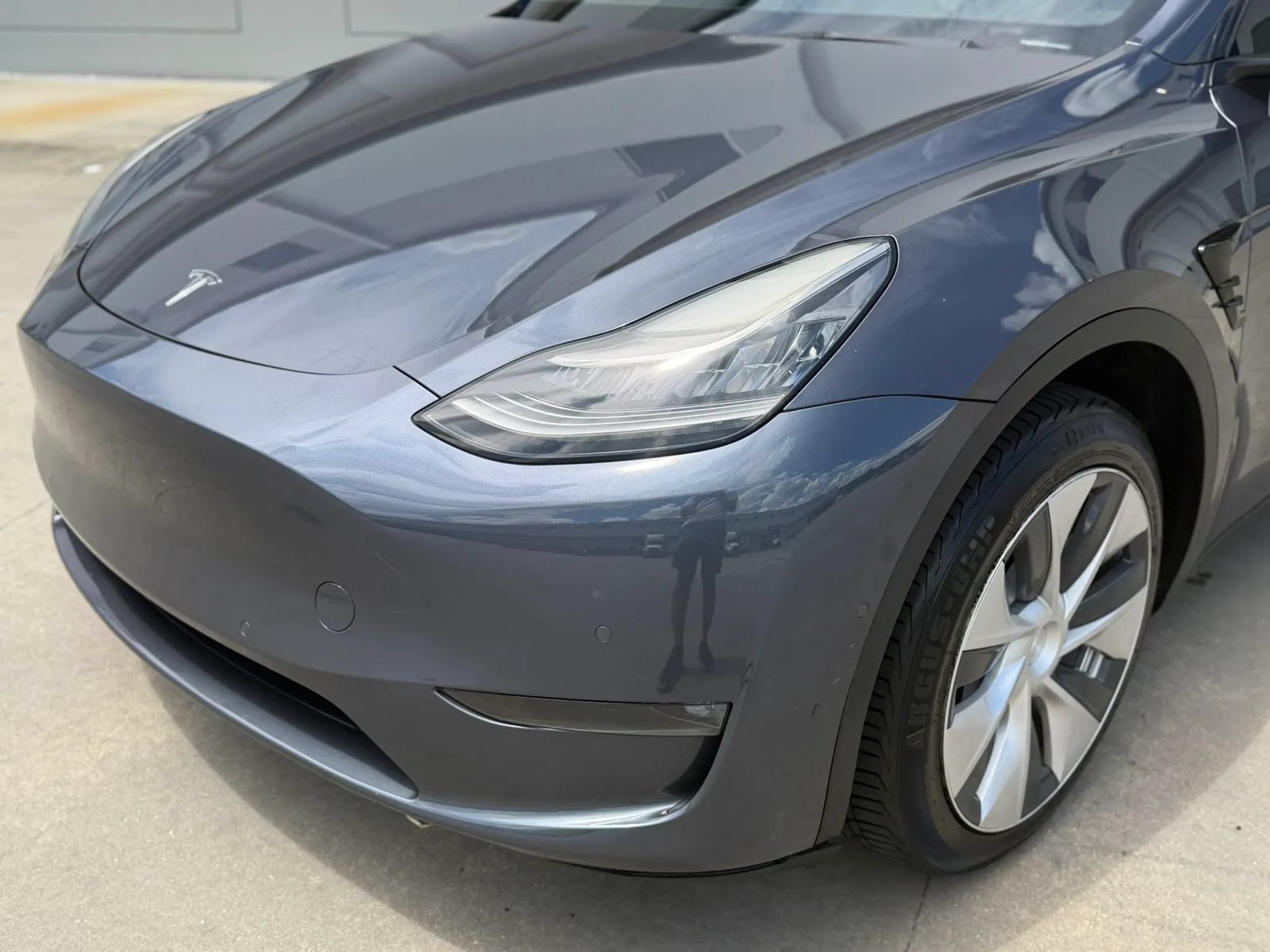 Used 2021 Tesla Model Y 2WD image 2