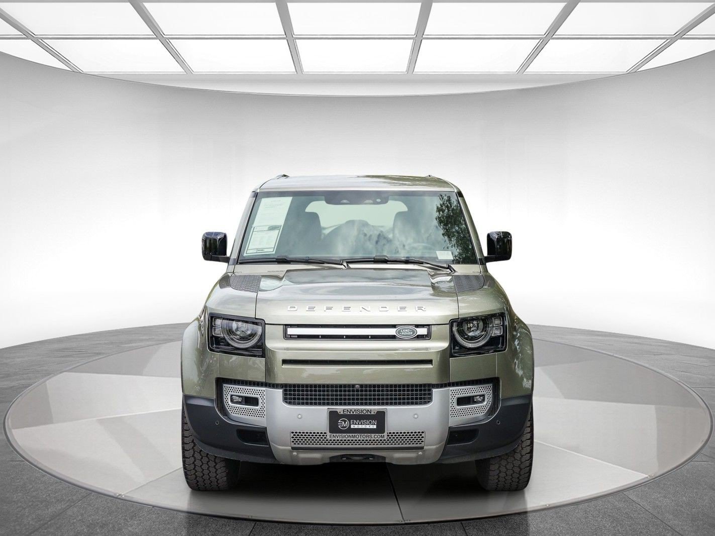 Used 2025 Land Rover Defender 110 S AWD/4WD image 6